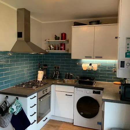 2 Bed Cozy - 15min From Dublin Airport! بيت للعطل