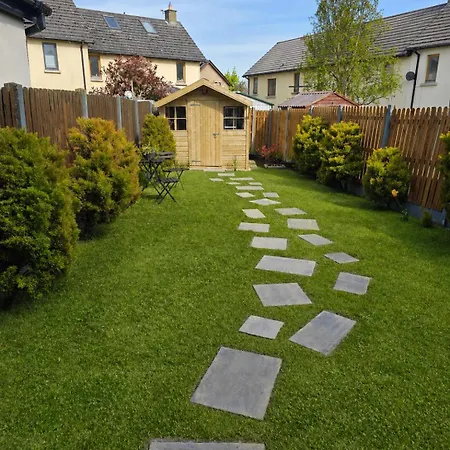 2 Bed Cozy - 15min From Dublin Airport!
