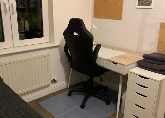 2 Bed Cozy - 15min From Dublin Airport! Ferienhaus Lusk