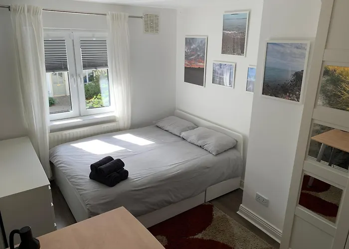 2 Bed Cozy - 15min From Dublin Airport!