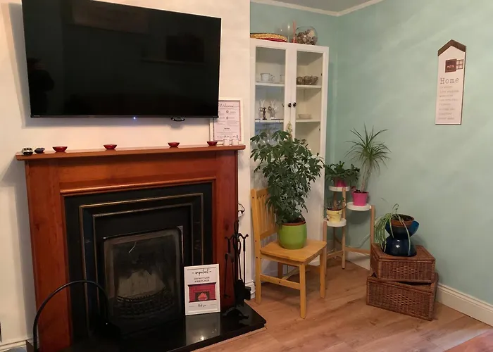2 Bed Cozy - 15min From Dublin Airport! Ferienhaus Lusk